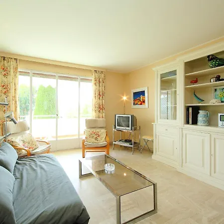 Alexandra Palace-3 By Interhome *